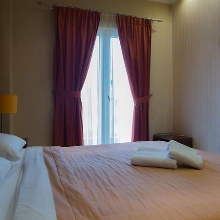 Lidra Hotel Aridaía エクステリア 写真